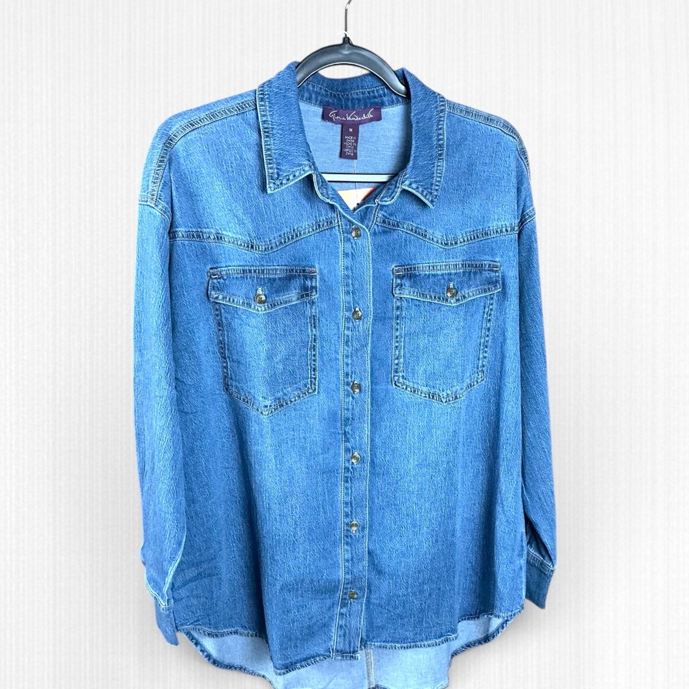 Gloria Vanderbilt Classic Blue Denim Button-Down Shirt – S - New With Tags